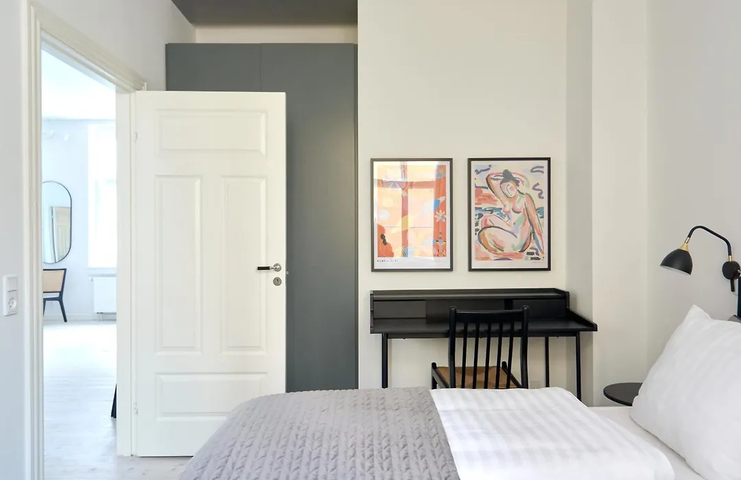 Stylish Apartment In Heart Of Cph Near Stroget & The Canals-1